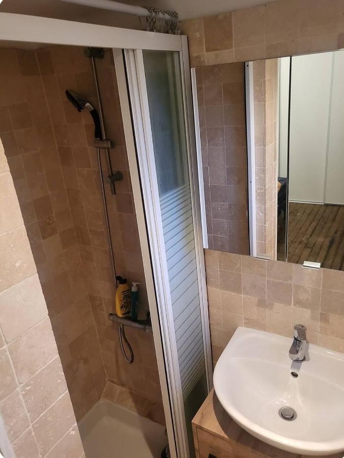 T2 Cosy Autonome H24 Parking Prive Attenant Tv 165Cm Netflix Wi-Fi Au Rez-De-Chaussee Alençon Zewnętrze zdjęcie
