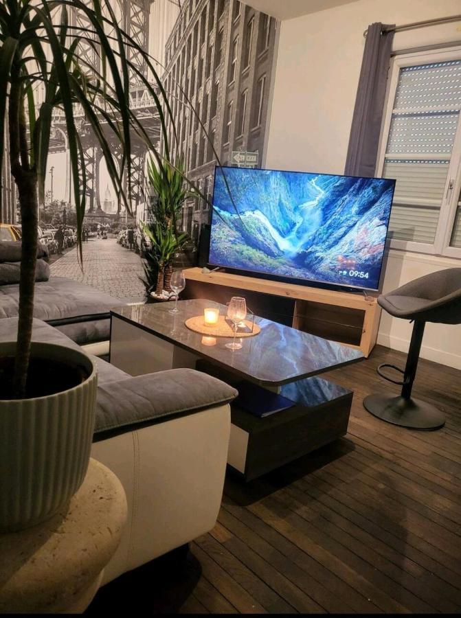 T2 Cosy Autonome H24 Parking Prive Attenant Tv 165Cm Netflix Wi-Fi Au Rez-De-Chaussee Alençon Zewnętrze zdjęcie